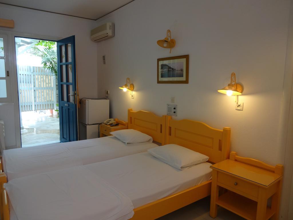 Remezzo Hotel & Studios Pythagóreion Room photo